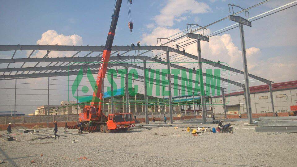 Xây dựng nhà tiền chế, nhà xưởng