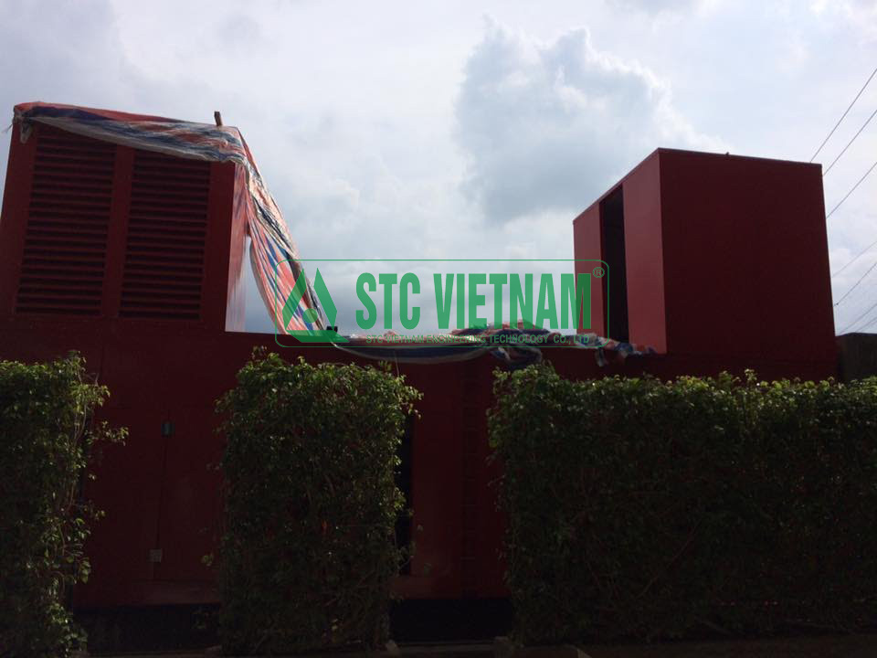 Containers, Containers, Soundproofing 1650 Kva Cummins generators