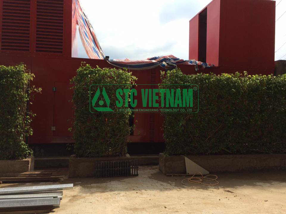 Containers, Containers, Soundproofing 1650 Kva Cummins generators