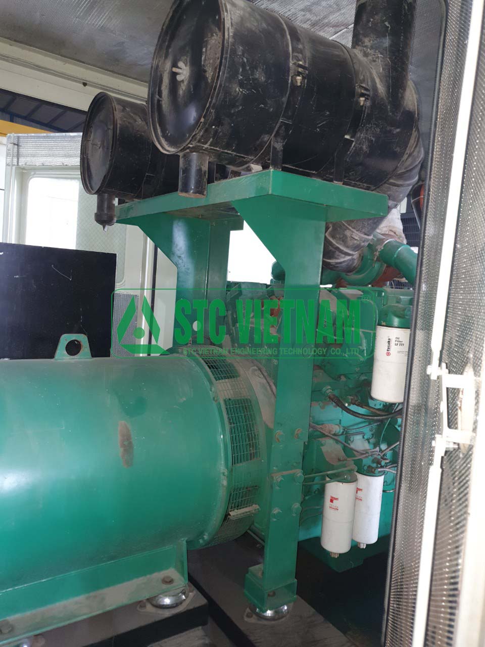 Old generator 1000 Kva Cummins