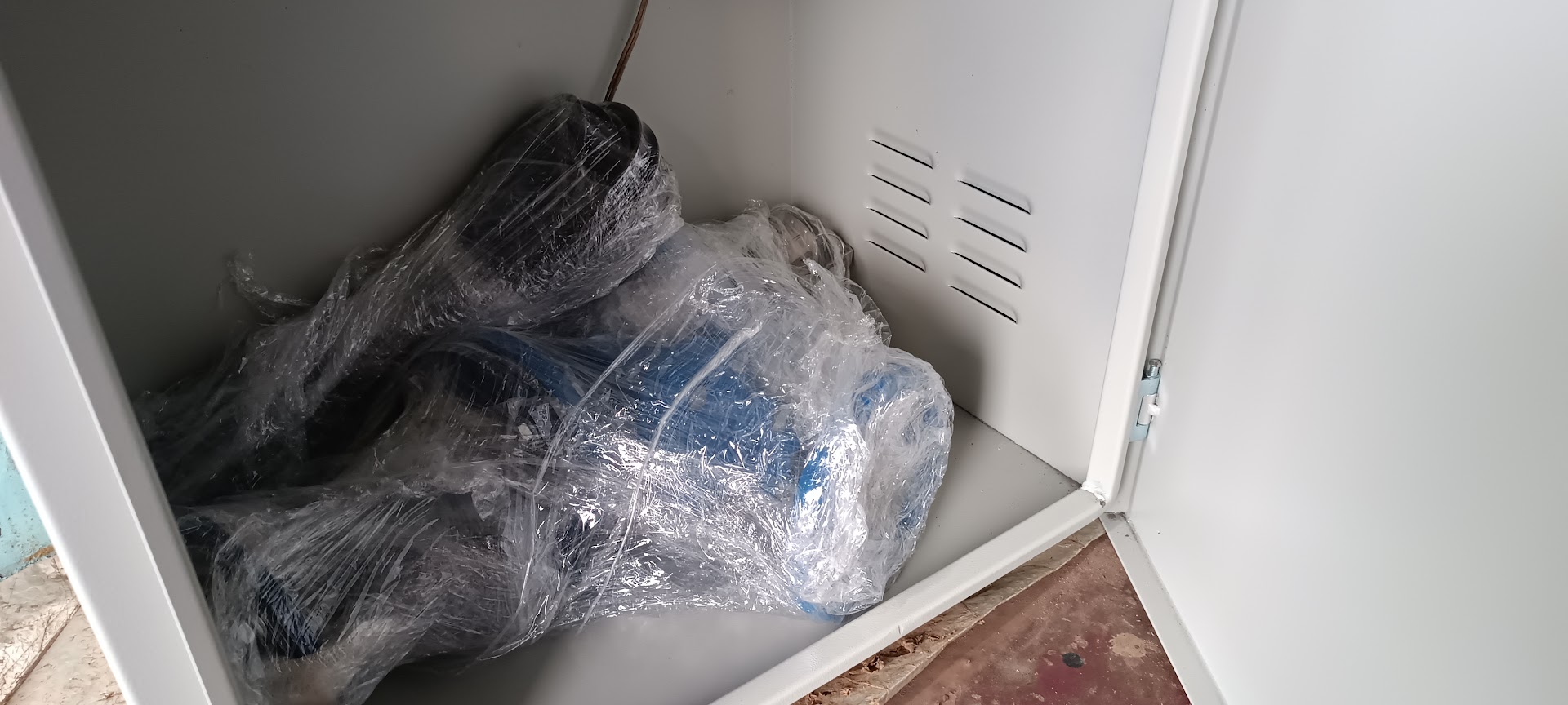 Cabinet oil supply 600x500x1200 Davited